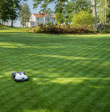 Laden Sie das Bild in den Galerie-Viewer, Husqvarna Automower 430V NERA