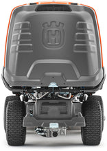 Laden Sie das Bild in den Galerie-Viewer, Husqvarna Profi Allrad-Frontmäher RC 320Ts AWD - Grundgerät ohne Mähdeck
