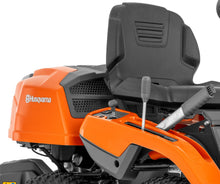 Laden Sie das Bild in den Galerie-Viewer, Husqvarna Frontmäher R 214Ts Grundgerät ohne Mähwerk