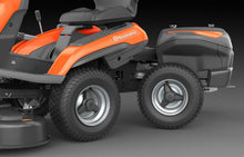 Laden Sie das Bild in den Galerie-Viewer, Husqvarna Akku-Frontmäher R 200iX AWD Dualbatterie - Grundgerät ohne Mähwerk