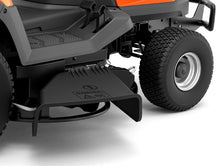 Laden Sie das Bild in den Galerie-Viewer, Husqvarna Rasentraktor TS 217T