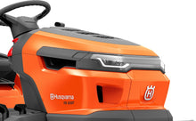 Laden Sie das Bild in den Galerie-Viewer, Husqvarna Rasentraktor TS 220T