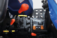 Laden Sie das Bild in den Galerie-Viewer, Solis Kompakttraktor 16 Grundmaschine ohne Bereifung